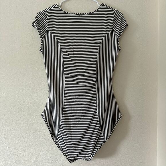 Altheta Womens One Piece Swim Suit Size LT Tie Front Beach Vacation Resort - Picture 4 of 11